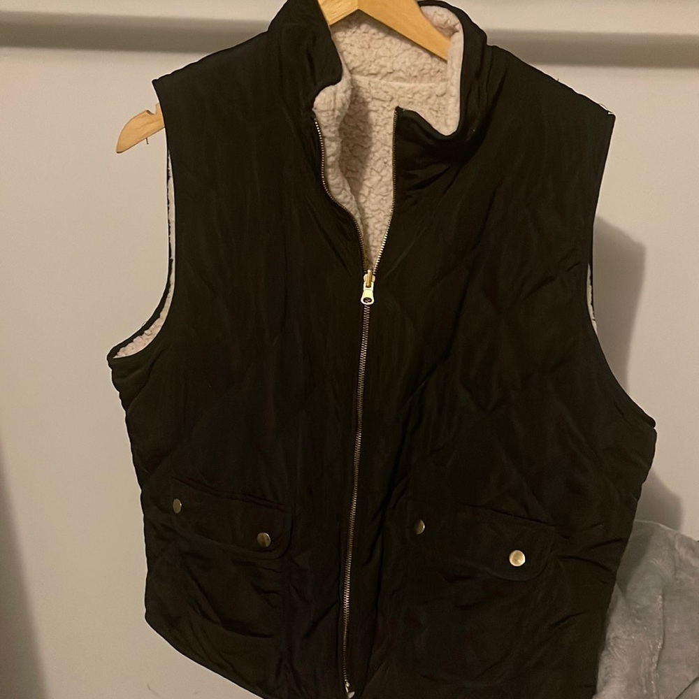 Chic soul vest never worn size XL